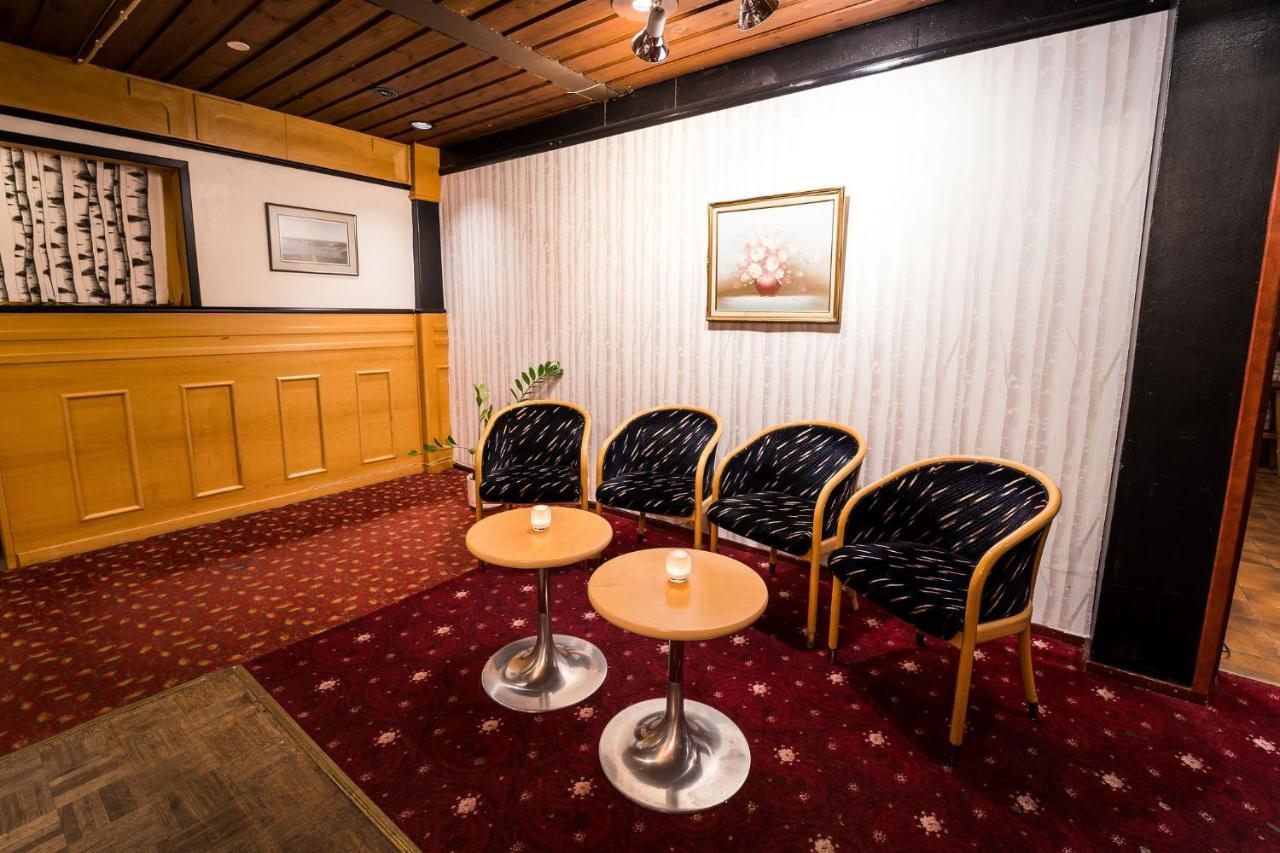 Budget Hotel Раахе Екстериор снимка