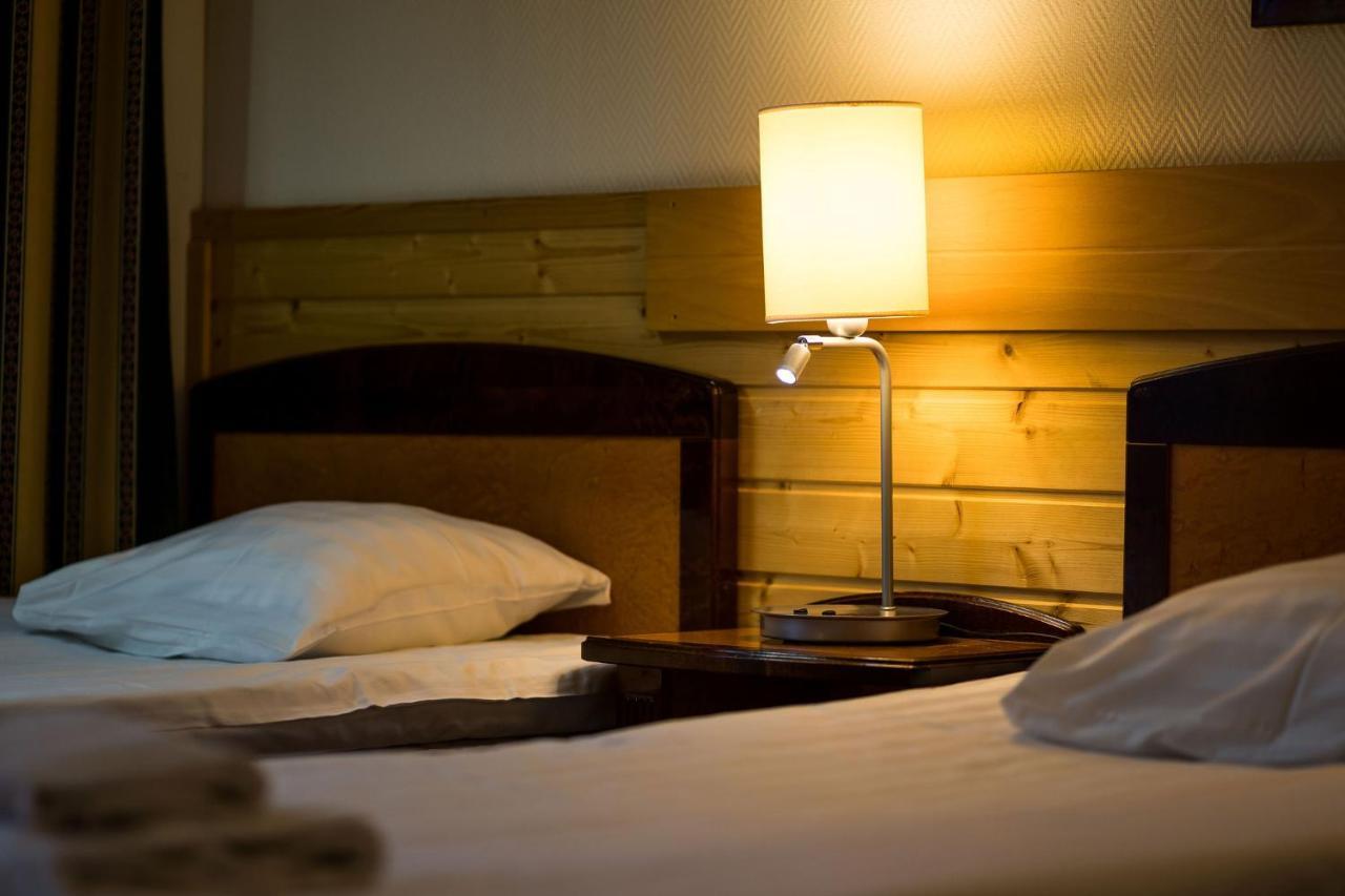 Budget Hotel Раахе Екстериор снимка